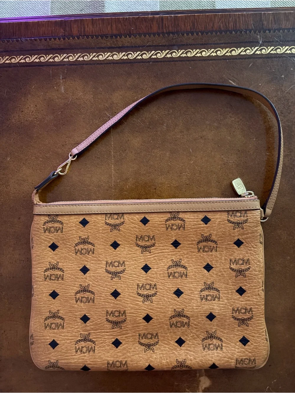 MCM Liz Shopper Pouch (or Pochette)